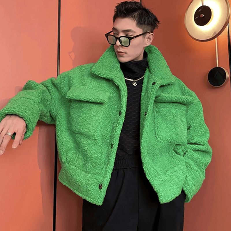 Winter Clothing Trends - 男性のための子羊のぬいぐるみジャケット、厚手の綿、短いゆったりとした流行の野球服、カップルの衣装、人気のあるトレンド、冬、新しい、a210、2024