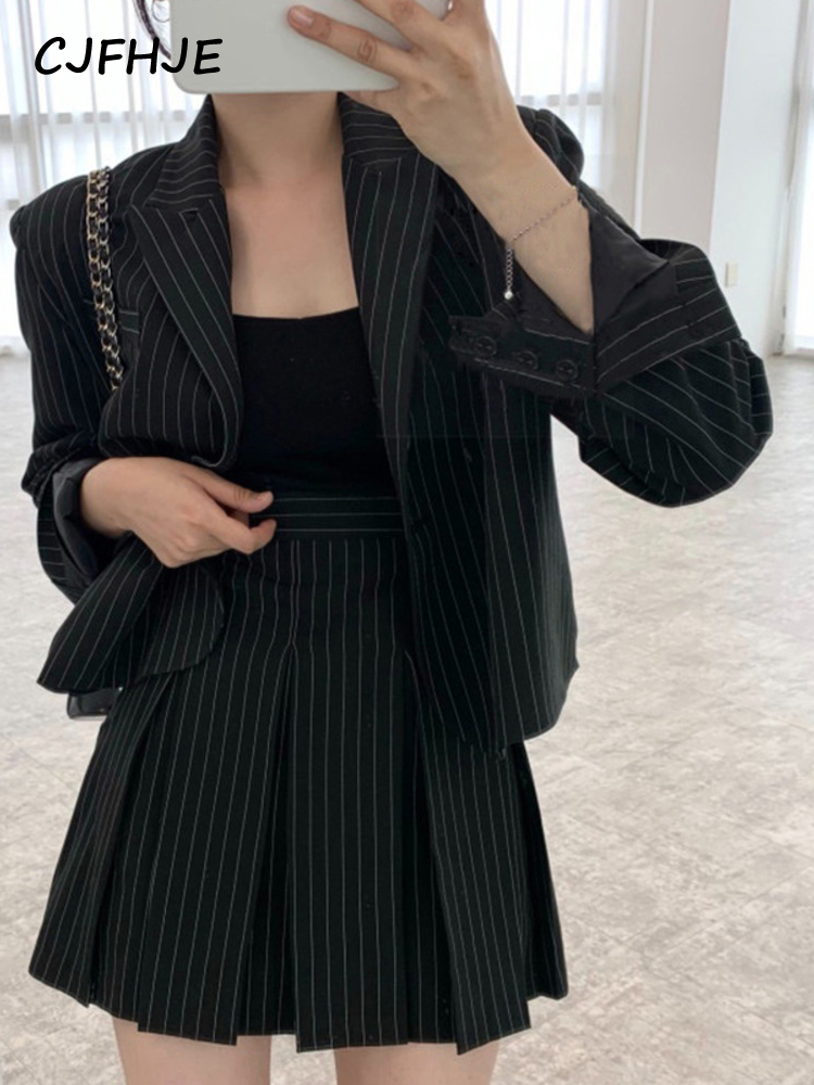 Cjfje-女性用ストライプブレザー,シングルブレストスーツ - Winter Clothing Color のレビューと価格