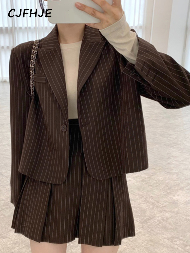 Cjfje-女性用ストライプブレザー,シングルブレストスーツ - Winter Clothing Color のレビューと価格