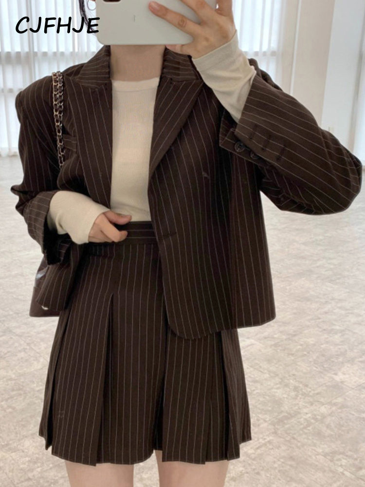 Cjfje-女性用ストライプブレザー,シングルブレストスーツ - Winter Clothing Color のレビューと価格