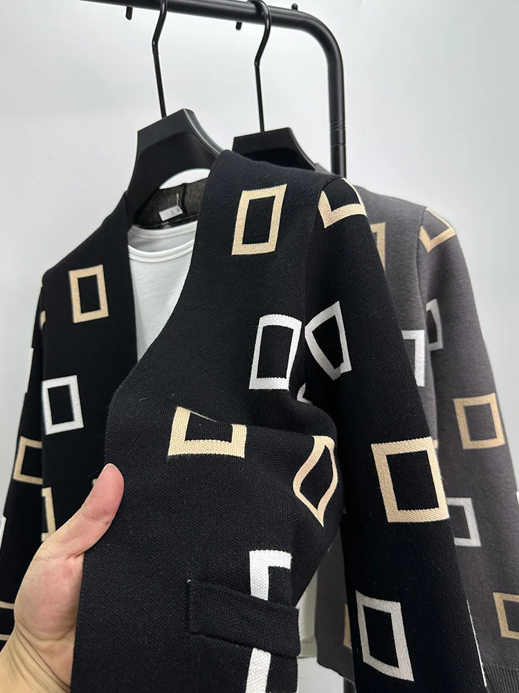 高級品質メンズデザイナーニットカーディガン V ネック幾何学 - Winter Clothing Trends のレビューと価格