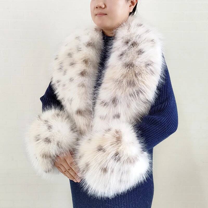 大きな女性用フェイクフォックスファースカーフ、冬用ジャケット - Winter Clothing Color のレビューと価格
